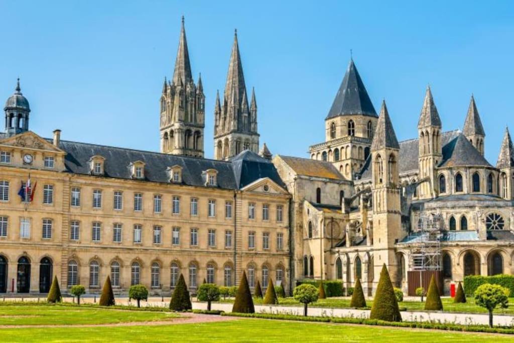 Appart 90M2 Lumineux, Centre, Vue Eglise Penchee Caen Eksteriør bilde